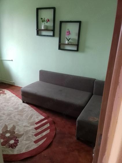Apartament cu 3 camere decomandat în Valea Rosie