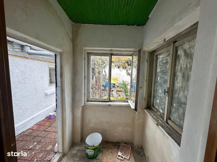 Casă cu 2 camere cu Teren 173 Mp în Central