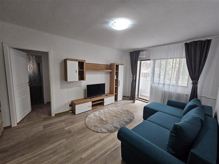 Apartament cu 2 camere semidecomandat, mobilat în Berceni