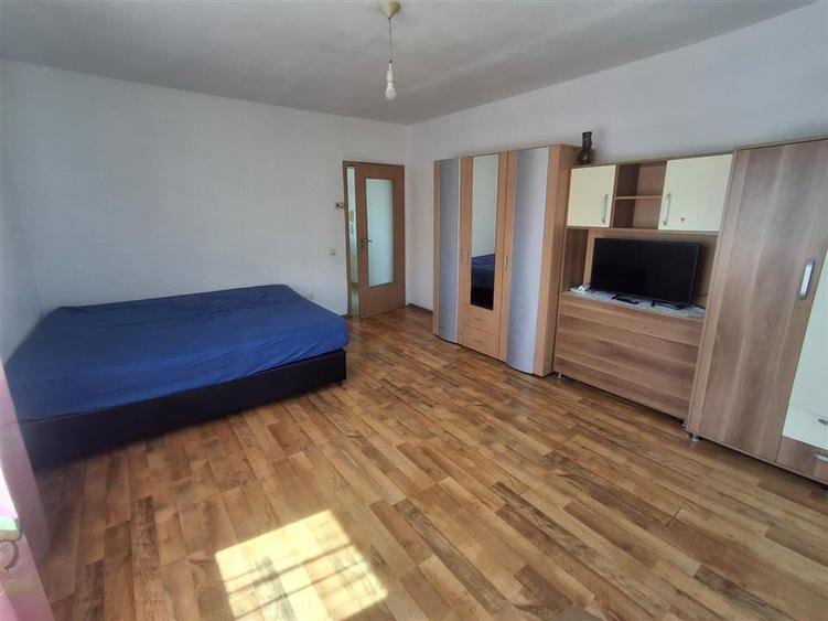 Apartament 2 camere decomandat parcare zona Strand II - 7