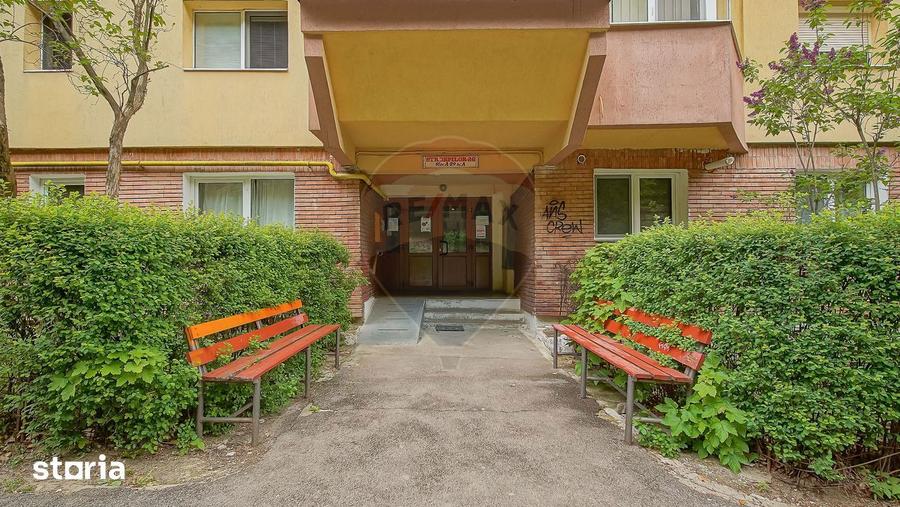 Garsonieră decomandată în Valea Cetății