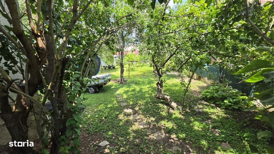Apartament cu 4 camere în Sub Arini