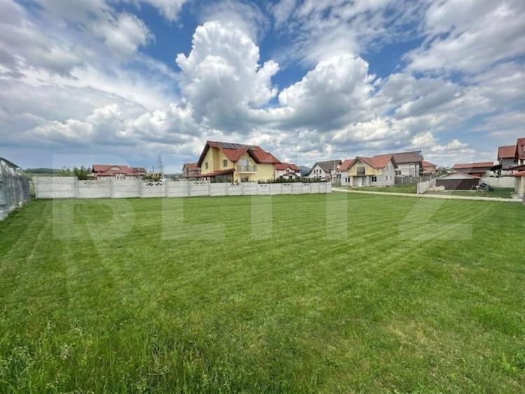 Teren Construcții intravilan de 720 mp, în Exterior Est