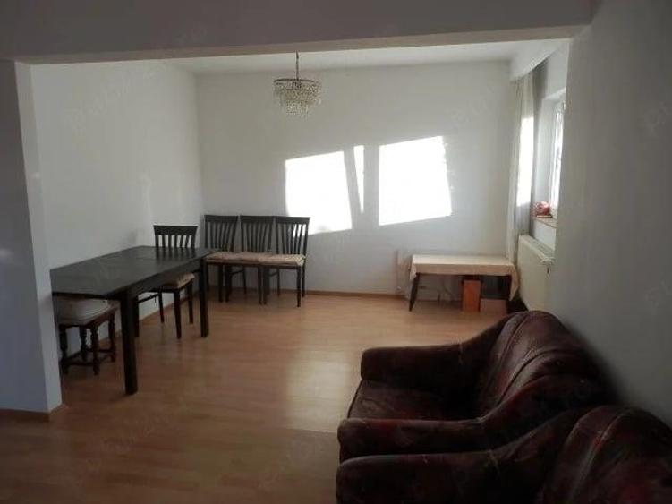 Apartament cu 3 camere decomandat, mobilat în Aviației