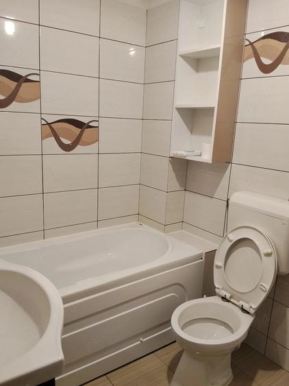Apartament cu 2 camere decomandat în Păcii