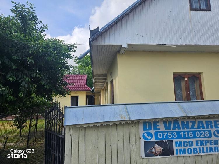 Casă cu 4 camere în Păstrăveni