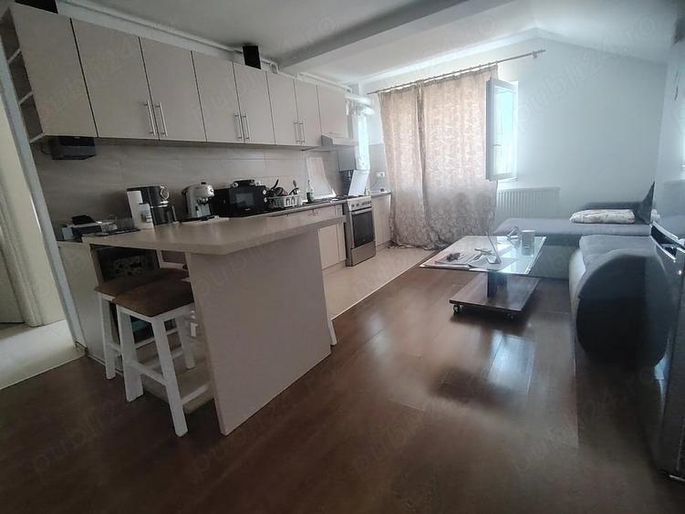 Apartament cu 3 camere decomandat în Dumbrăvița