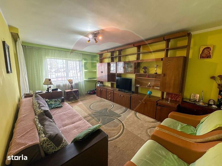 Apartament cu 2 camere, mobilat în Central