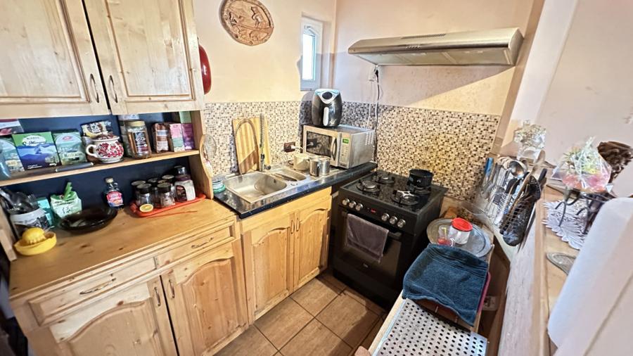 Casă cu 4 camere cu Teren 300 Mp în Fântânele