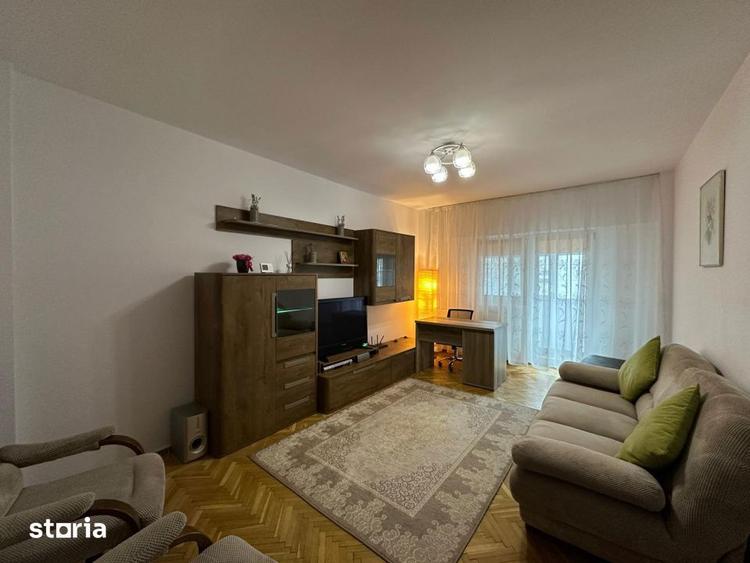 Apartament cu 2 camere decomandat, mobilat în Central