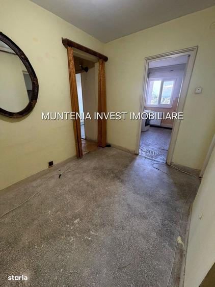 Apartament cu 2 camere semidecomandat, mobilat în Trivale