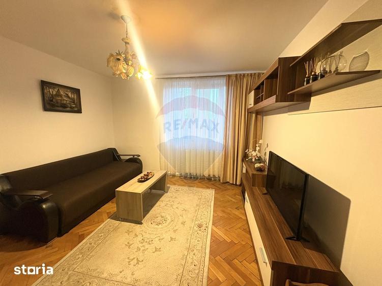 Apartament cu 2 camere, mobilat în Central