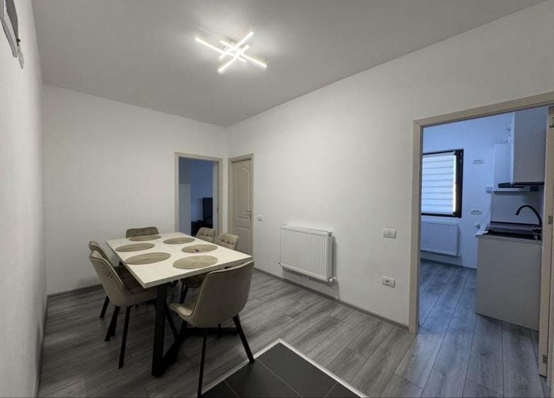 Apartament cu 2 camere decomandat în Exterior Vest