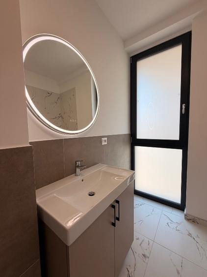 Apartament cu 2 camere decomandat în Torontalului
