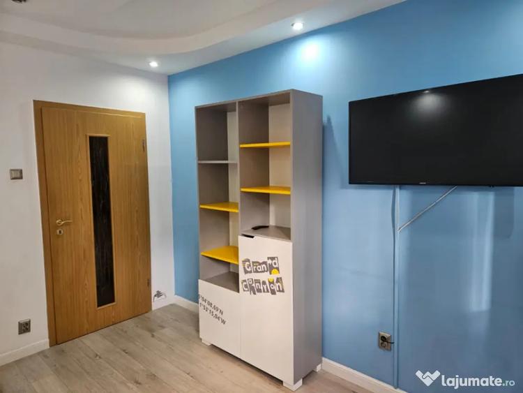 Apartament cu 3 camere decomandat în Vasile Aaron