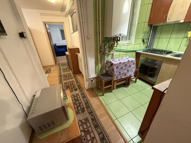 Apartament cu 2 camere decomandat în Drumul Taberei