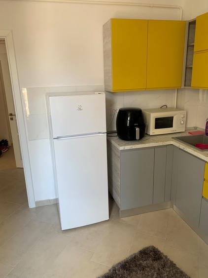 Garsonieră decomandată, mobilată în Copou
