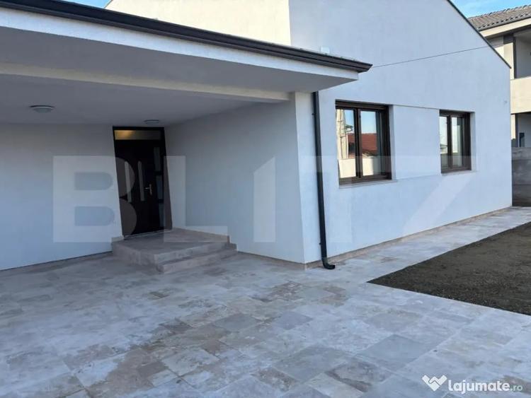 Casă cu 4 camere cu Teren 519 Mp în Ghiroda