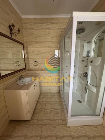 Casă individuală cu 5 camere cu Canalizare în Central