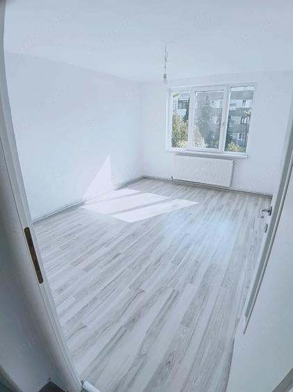 Apartament cu 3 camere decomandat în Ultracentral