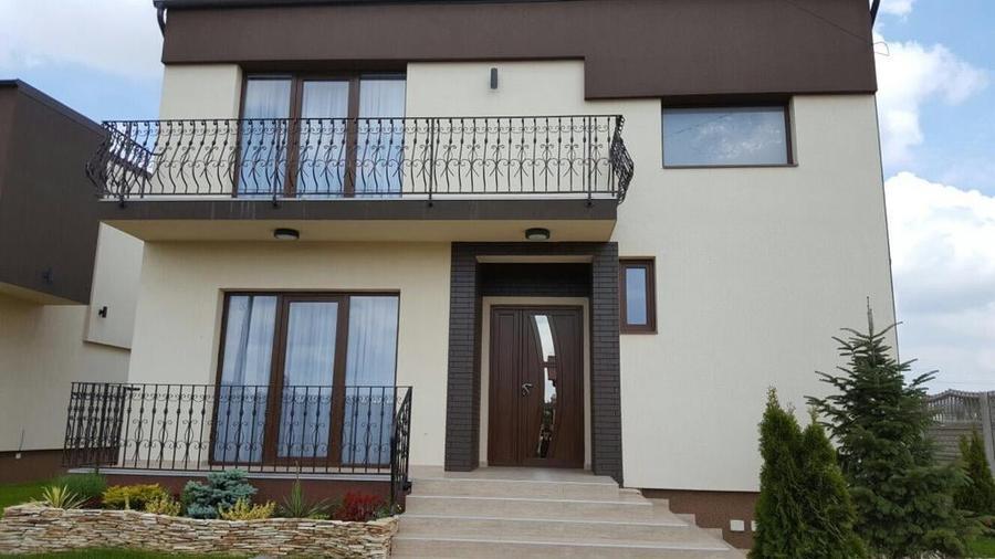 Casă cu 4 camere cu Canalizare în Buda