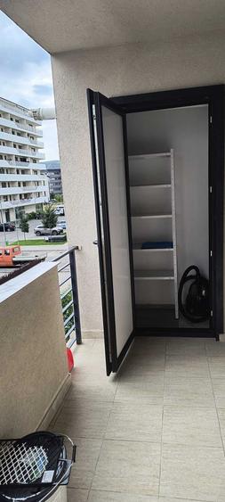 Apartament cu 2 camere semidecomandat în Florești