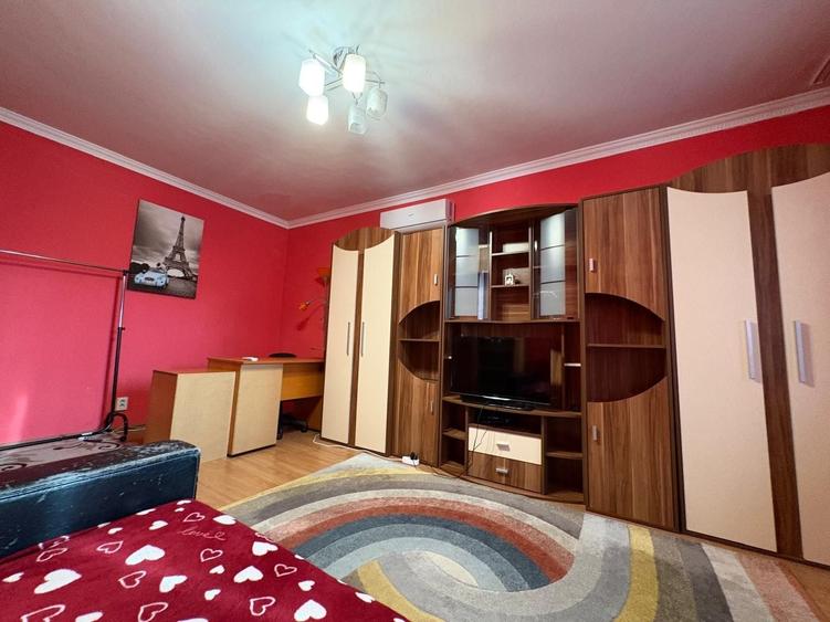 Apartament cu 2 camere decomandat în Unirii