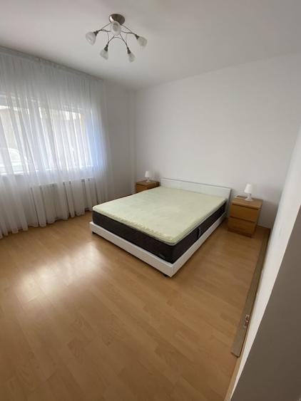 Apartament cu 3 camere decomandat în Pipera