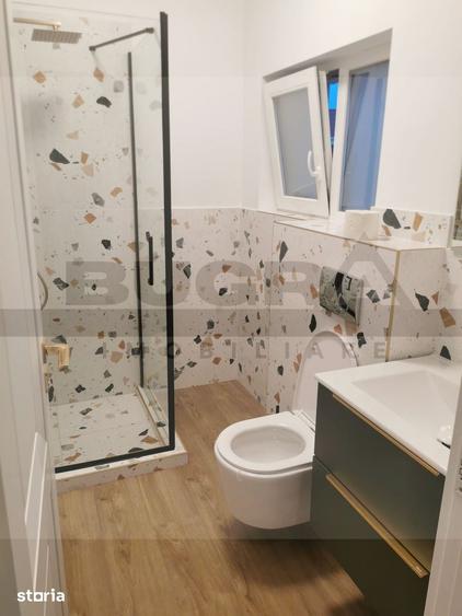Casă cu 5 camere cu Teren 250 Mp în Florești