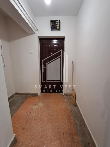Apartament cu 4 camere în Micro 16