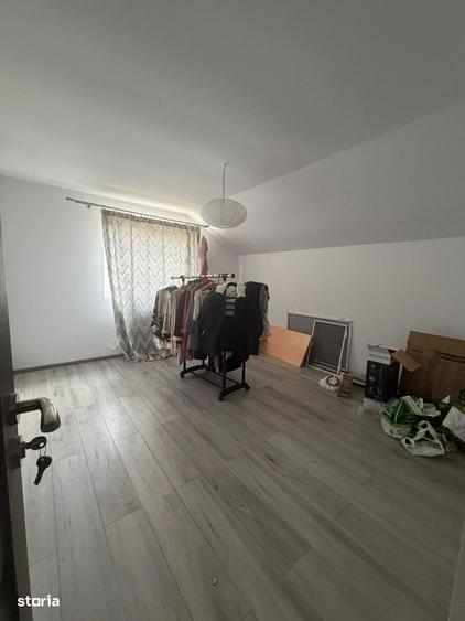 Casă cu 4 camere în Hemeiuș