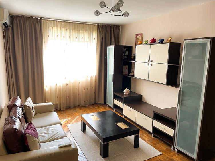 Apartament cu 2 camere semidecomandat, mobilat în Dristor