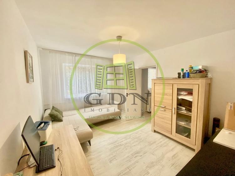 Apartament cu 2 camere semidecomandat, mobilat în Rogerius