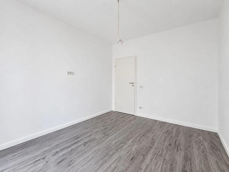 Casă cu Teren 315 Mp în Ghiroda