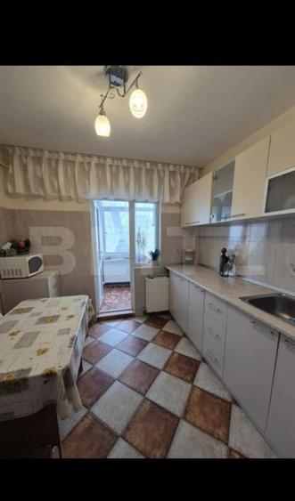 Apartament cu 3 camere decomandat, mobilat în Cug