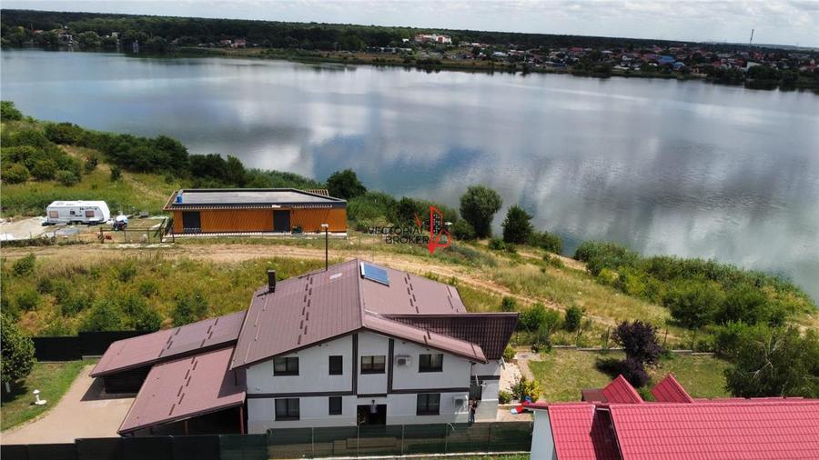 Casă individuală cu 5 camere cu Canalizare în Cernica