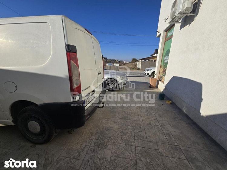 Spațiu comercial, de 150 mp, în Central