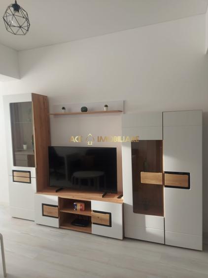 Apartament cu 2 camere semidecomandat, mobilat în Dristor