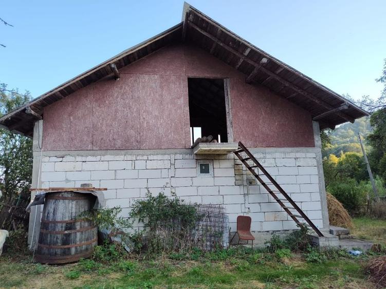 Casă cu 3 camere în Galeșu