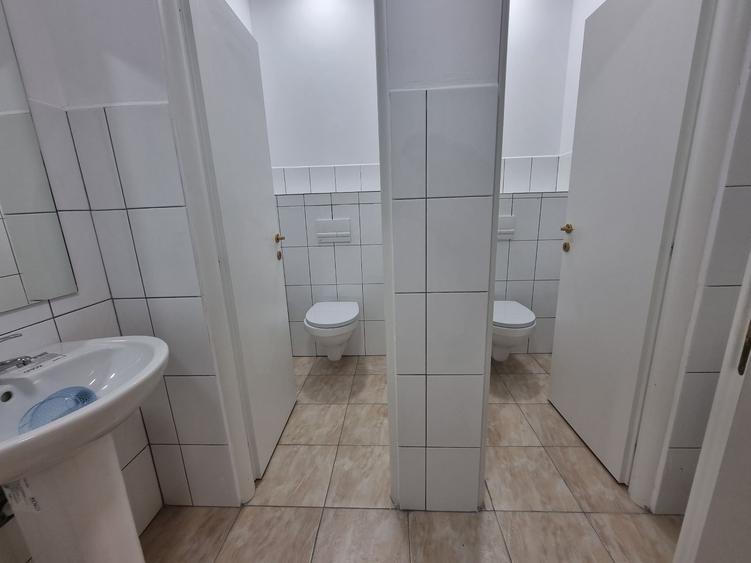Birou, de 2,500 mp, în Bularga