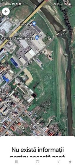 Teren de 2500 mp, în Central