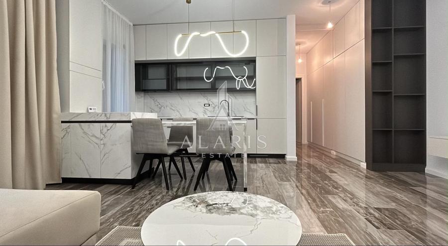 Apartament cu 2 camere semidecomandat, mobilat în Giroc