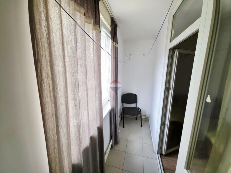 Apartament cu 2 camere decomandat, mobilat în Mărăței