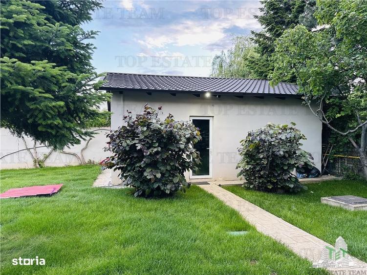 Casă cu 4 camere cu Piscina în Roșu
