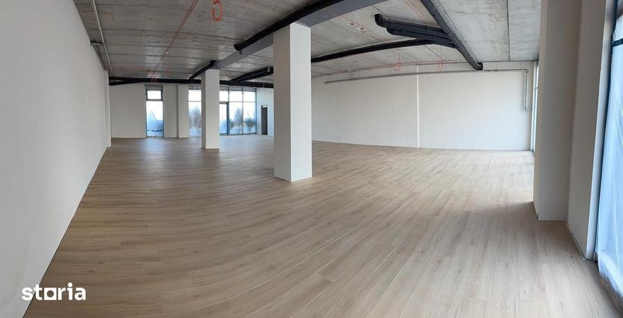 Spațiu comercial, de 201 mp, în Aradului