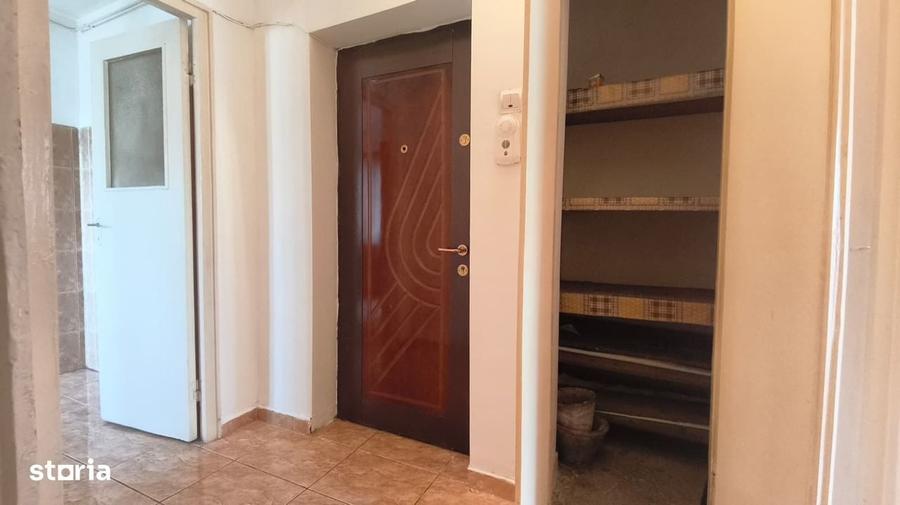 Apartament cu 4 camere în Piața Centrală