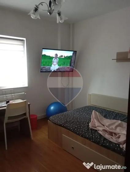 Apartament cu 2 camere decomandat în Veteranilor