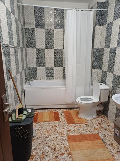 Apartament cu 2 camere semidecomandat în Florești