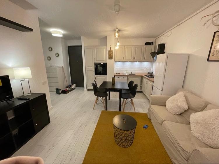 Apartament cu 2 camere semidecomandat în Chitila
