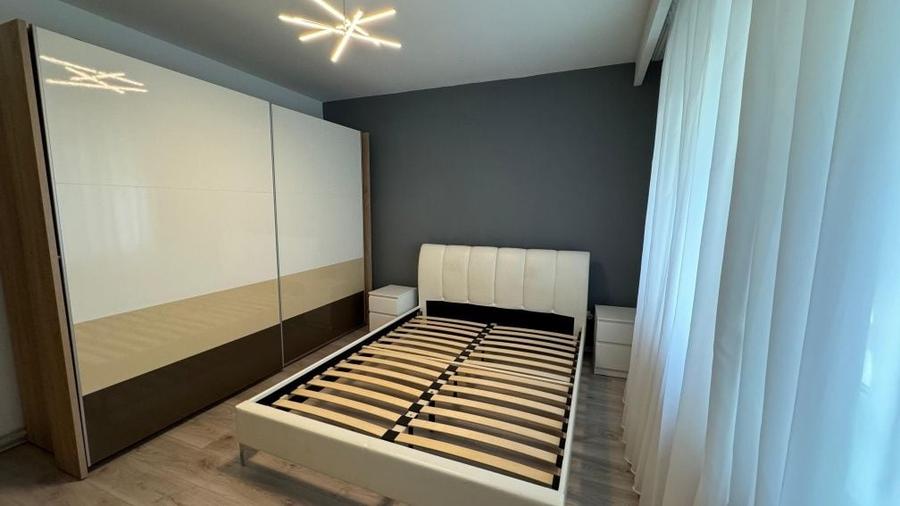 Apartament cu 3 camere decomandat în Șelimbăr